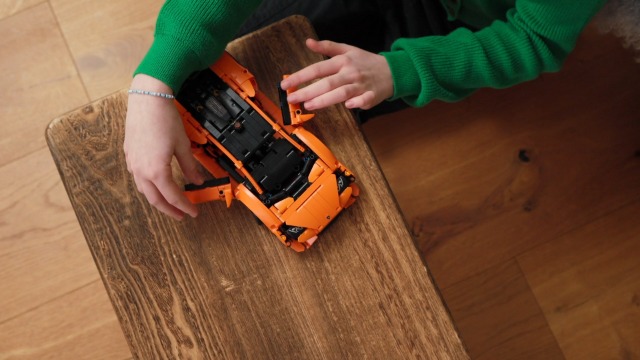 LEGO Technic Lamborghini Huracán Tecnica Orange 42196 | Buildable