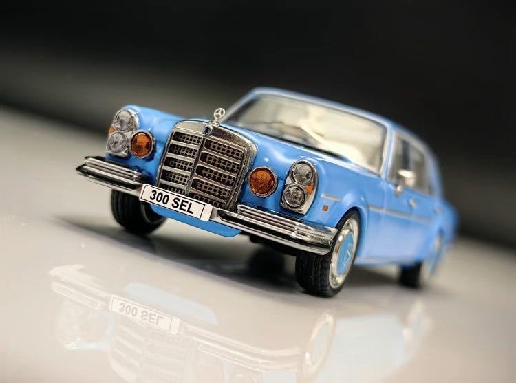 Amazon | 1/64 Liberty64 Benz 300SEL W109 ベンツ 水色 | ミニカー