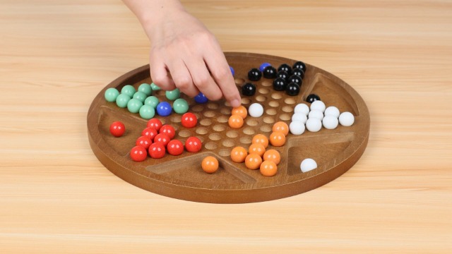 Amazon.com: 12-Inch Wooden Chinese Checkers Set - Classic Round