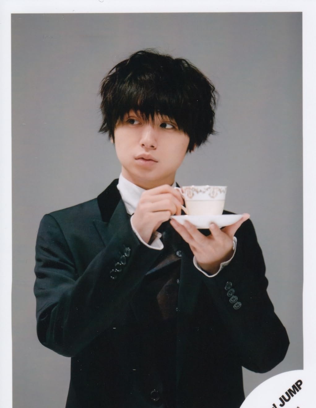 Amazon.co.jp: Hey! Say! JUMP 公式生写真 （伊野尾慧）HI00170 : Toys