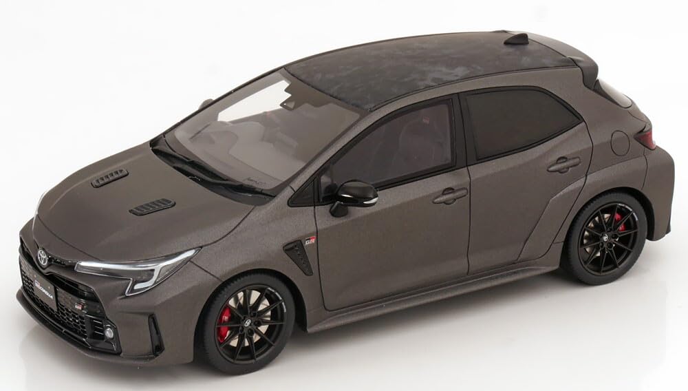 トヨタ カローラ　1/18 カストロール Amazon.com: 1 18 for Toyota Corolla Diecast Car Metal Model
