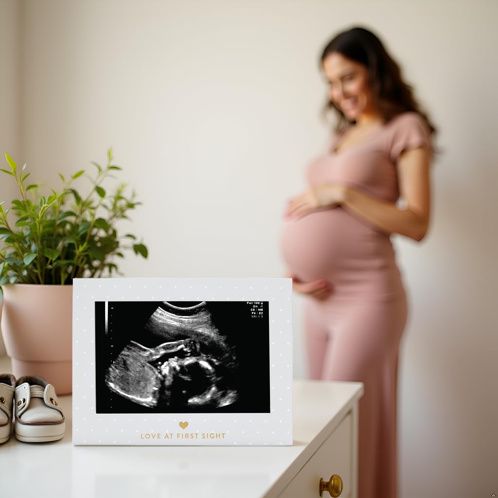 Pearhead Little Blossoms Love At First Sight Sonogram Picture Frame, Ultraound Pregnancy Keepsake, Gender-Neutral Nursery Décor For Baby Girl or Baby Boy, Polka Dot, 6.94x5.25x.75 Inch (Pack of 1)