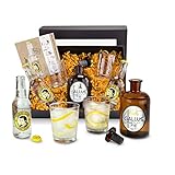 Dazu ein Rezept-Flyer mit Anregungen und 2 spezielle Gin Tonic Gläser. Im schwarzen Sichtfensterkarton. Das macht vom ersten Moment an Spaß! Maße: ca. 34.2 x 25.7 x 9.5 cm