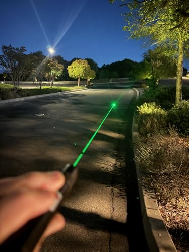 IVVTRYI Long Range High Power Tactical Green Beam Flashlight Laser Pointer rechargeableUSB Laser Pointer Cat Toys with Star Cap Adjustable Focus for Teaching Outdoor Hunting