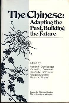 Paperback The Chinese: Adapting the past, building the future Book