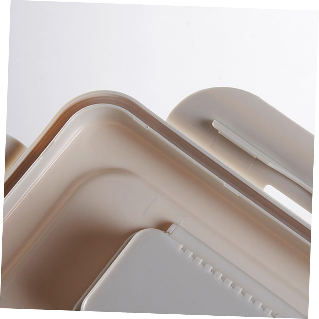 minkissy Pet Food Container and Dog Food Storage Bin Airtight Sealing Canister Small Size Nordic Beige for Freshness Preservation Suitable for Dogs and Cats