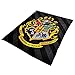 Produktbild Elbenwald Harry Potter Kuscheldecke mit Hogwarts-Wappen Motiv Unisex 180 x 220 cm schwarz