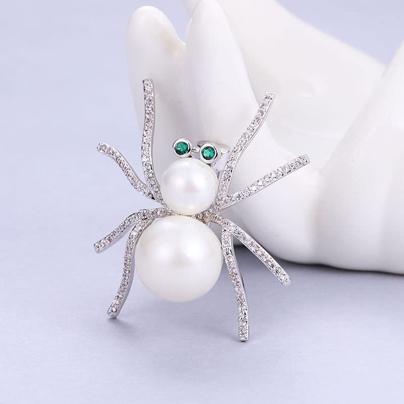 Broche épingle perle pour accessoiriser une robe en soirée
