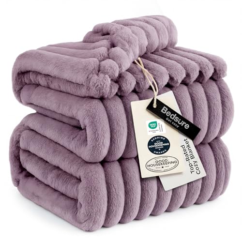 Bedsure Soft King Size Blankets for Bed Light Purple 108"x90"