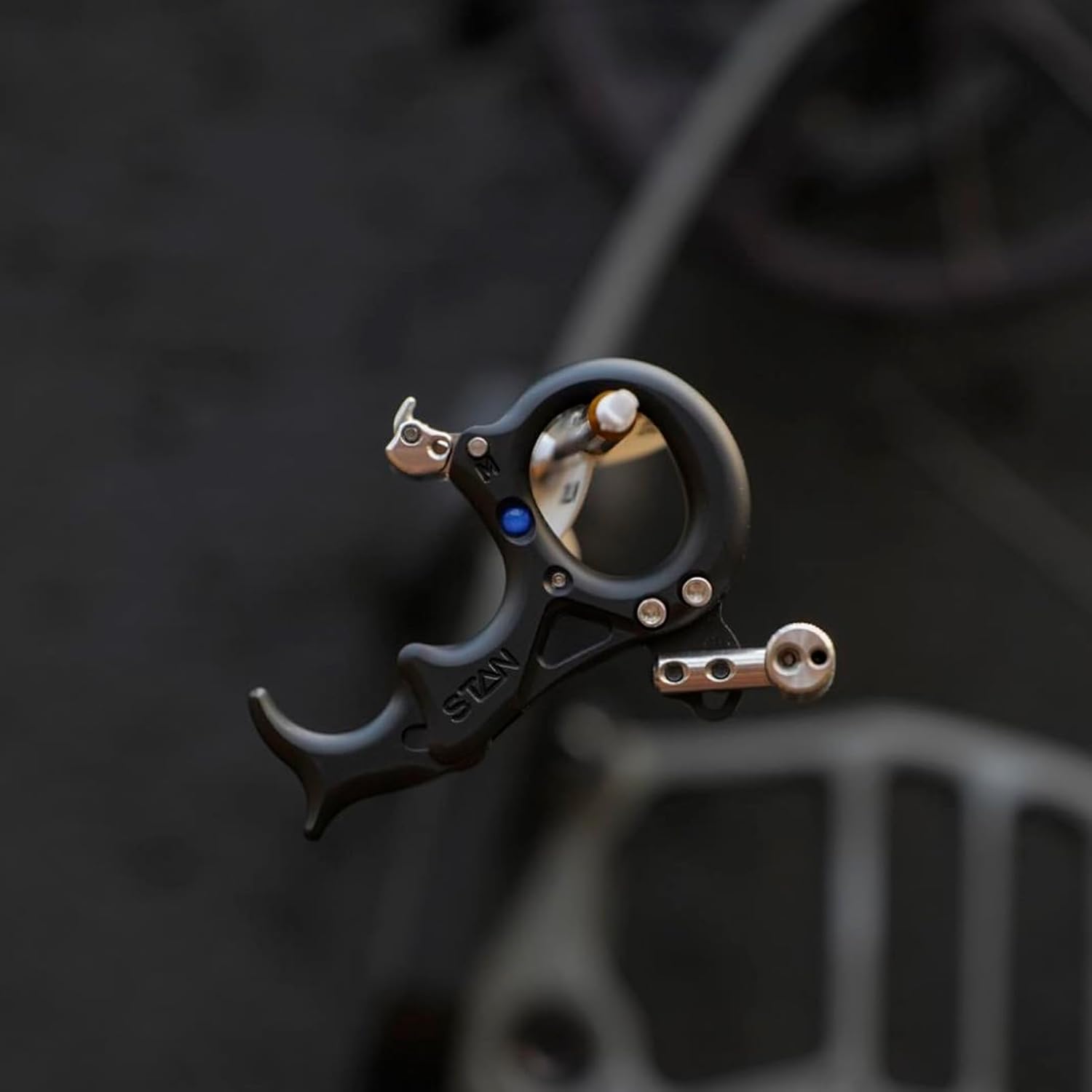 Stan Lynx Hinge Release - Archery Bowhunting Release Aid with Clutch System, Dual-Sided Moons, Smooth Action, Ergonomic Handle, Adjustable Thumb Barrel, 3 & 4-Finger Extensions