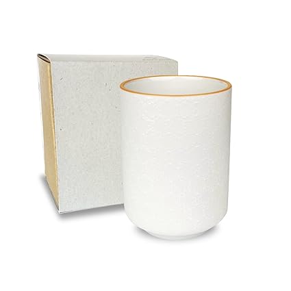 MINO WARE JAPAN Japanese Teacup Pottery-Spring Flower Series- 6.7 fl oz, Yunomi Chawan Japanese Style Ceramics Cup Tea Coffee Soup Hot Beverage (Violet)