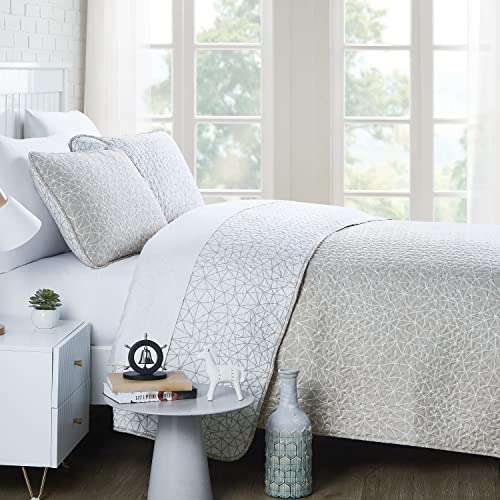 Southshore Fine Living, Inc. Lightweight Quilt Set, Coverlet Bedspread 3-Piece Geometric Bedding Set With Two Matching Shams (108 In Wide X 98 In Long), Reversible Taupe, King/California King #TOP1