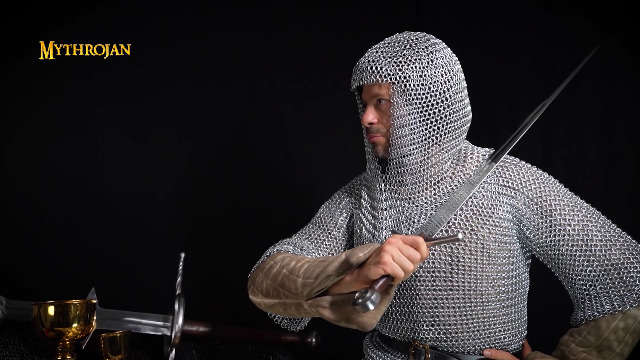 Coif Maille Médiévale Mythrojan Calibre 16 - Capuche Chaîne Chevaleresque Viking LARP Renaissance Argent