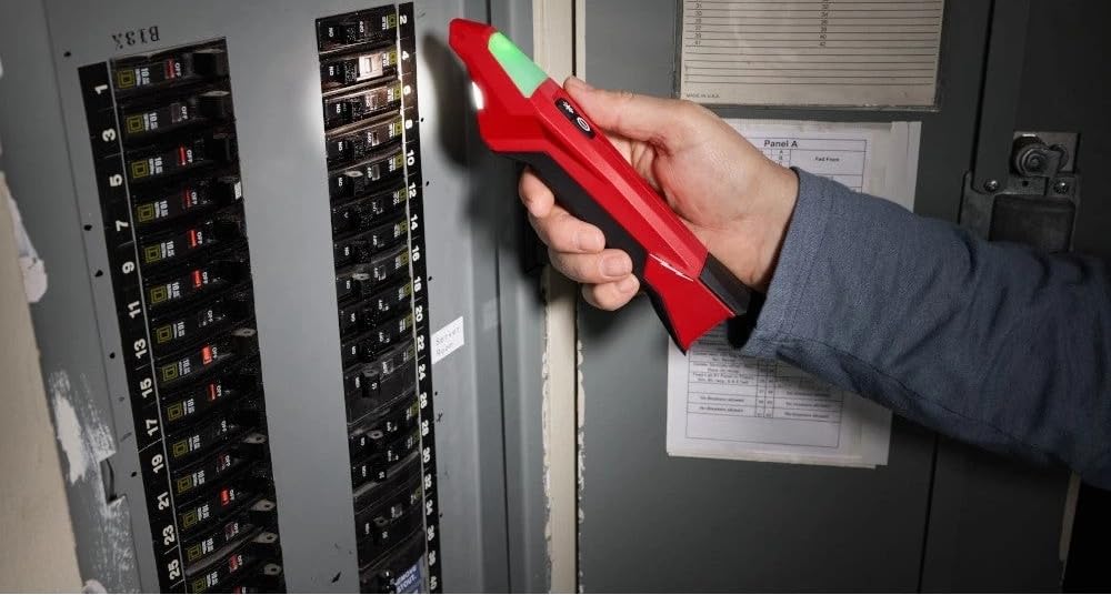 New 2222-20 Circuit Testers for Milwaukee Circuit Breaker Finder w/LED Length 1.25 in Width 11.13 in Height 2 in