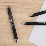 Amazon Basics Retractable Gel Pens, Fine Point 0.7mm, Smooth Writing, Black, No Smudge, School and Office Supplies, 12-Pack - Image 2
