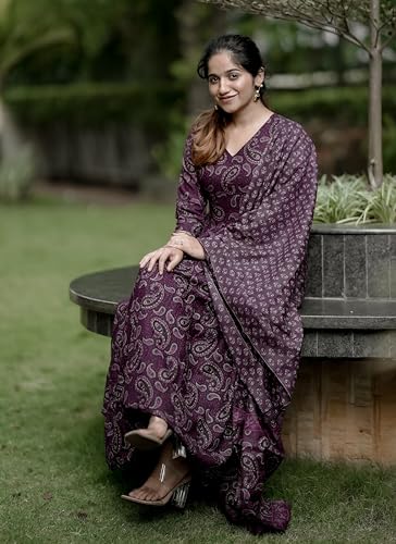 Image of Nermosa Women Printed Anarkali Kurta Pant with Dupatta