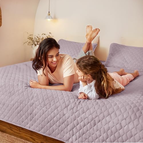 Exclusivo Mezcla Reversible California King Size Quilt Bedding Set with Pillow Shams, Lightweight Quilts Cal King Size, Soft Bedspreads Bed Coverlets for All Seasons - (Lilac Ash, 112"x104")