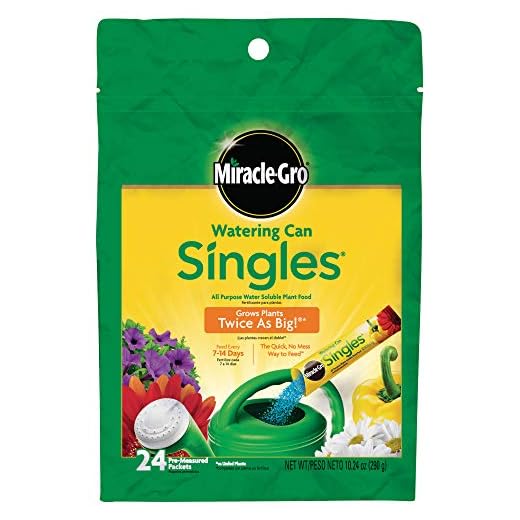 Miracle-Gro Watering Can Singles All Purpose Water Soluble Plant Food, For Flowers, Vegetables, Houseplants, Trees, Indoor and Outdoor Plants, 24 Packets