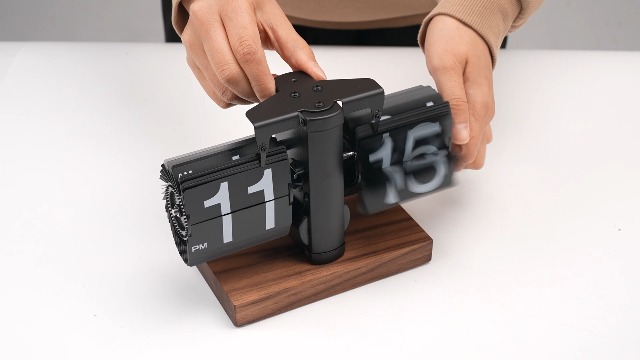 Digitale Flip-Uhr Mit Teleskopstange - Mechanische Umblätteruhr Für Schreibtisch & Wohnzimmer