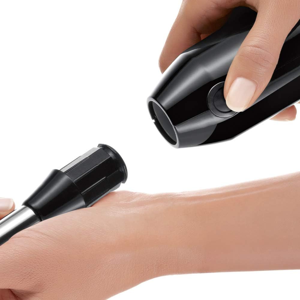 Attaching the blending shaft to the motor unit