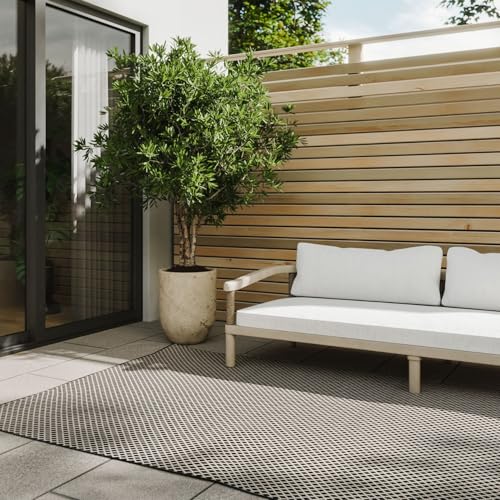 benuta Basic In- & Outdoor Teppich Lou - Schwarz 160x230 cm - Wetterfest & UV-beständig - Multifunktional für Balkon, Terrasse, Garten - Küchenteppich & Wohnzimmerteppich - Pflegeleicht Robust
