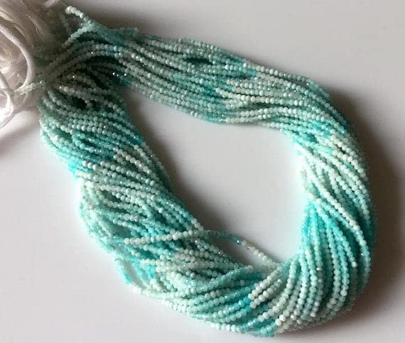 Opale bleue naturelle pour créer vos bijoux d'été bohèmes chic en perles 2mm