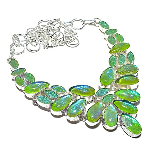 Collier tourmaline verte en argent plaqué pour sublimer vos tenues de soirée et d'été
