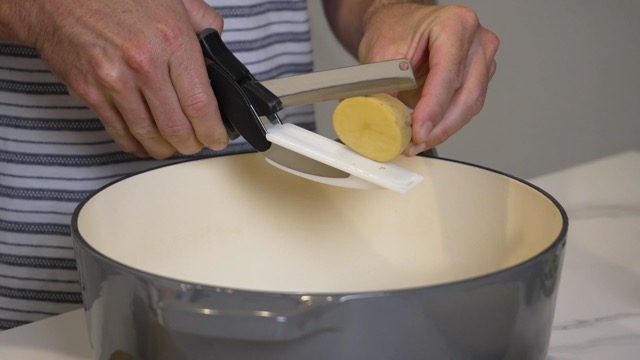 Clever Cutter 2-en-1 Cuchillo y Tabla de Cortar miniatura 6