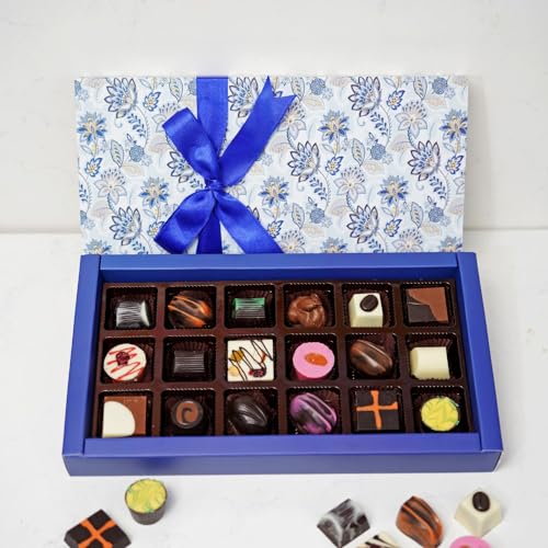 Image of Velvet Fine Chocolates Gift Hamper Lots of chocolates 18 assorted chocolates (butterscotch, orange filling, rocks,coffee filling, caramel, etc)
