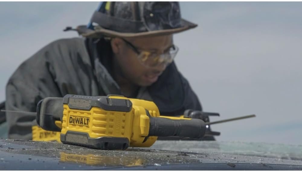 DEWALT DCS389BR 60V MAX FLEXVOLT Brushless Lithium-Ion 1-1/8 in. Cordless Reciprocating Saw (Tool Only) (Renewed)