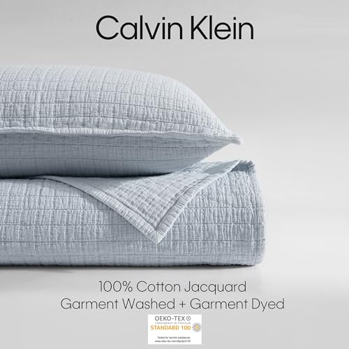 Taies d'oreiller Calvin Klein bleu aube pour sublimer votre chambre parentale - 6