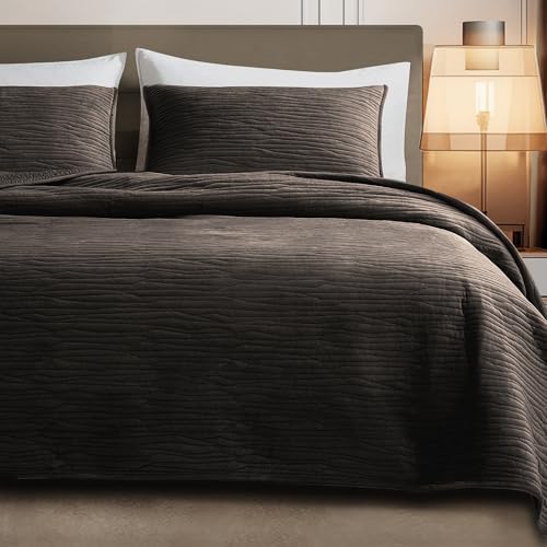 Image of Wonderful Velvet Quilt Set - Wood-Grain Stitched Brownish Black Quilt Queen Size, Velvet Lightweight Comforter with 2 Pillow Shams, Luxurious Suede Bedspread Coverlet for All Season, 94 inchx94 inch