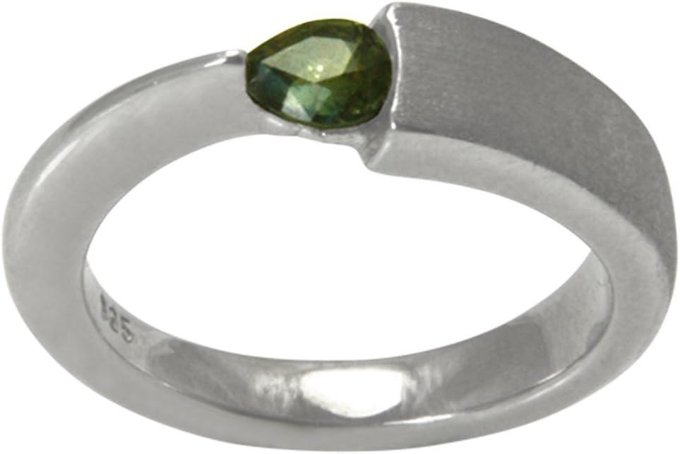SKIELKA DESIGNSCHMUCK Silver Ring with Alexandrite Goldsmith Work Design (925 Sterling Silver Ring With Alexandrite Natural – Alexandrite Ring with Colour Change and expertise