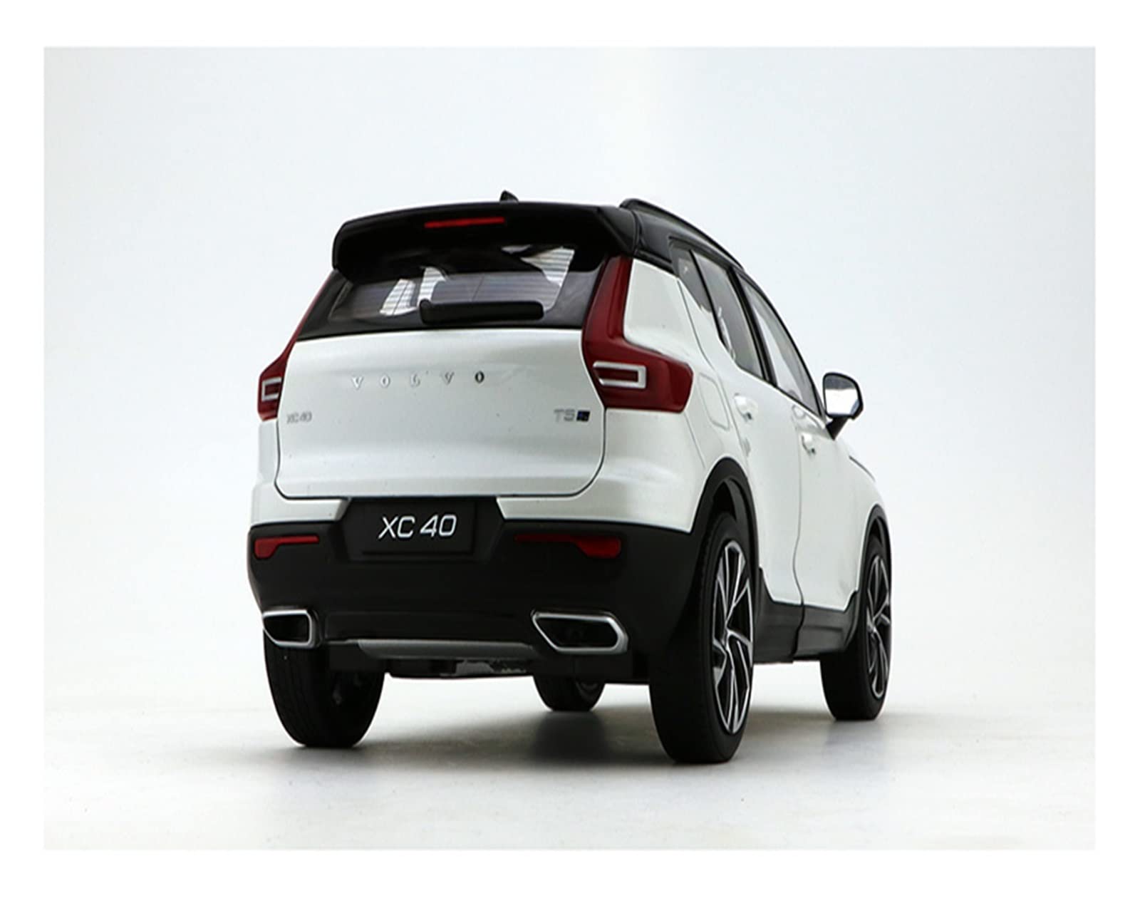 Amazon.co.jp: OIMOLO スケールカーモデル ボルボ XC40 SUV 1 18 合金