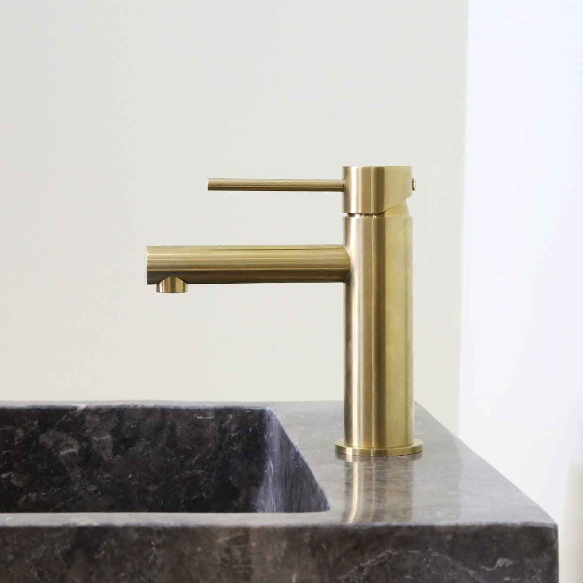 Essebagno 9019576 Luisa bateria umywalkowa niskozłota szczotkowana