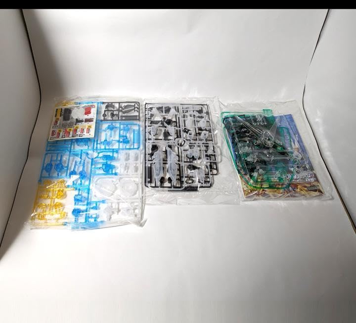 ダンボール戦機 イカロス・フォース リミテッドクリアver(箱パッケージあり) Amazon.co.jp: ダンボール戦機 LBX イカロス フォース
