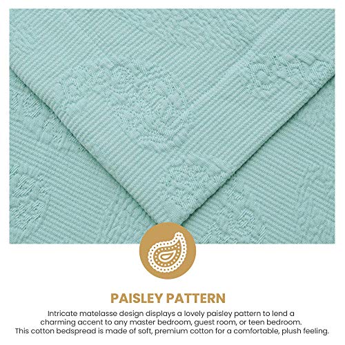 Image of BNM Oversized Paisley Matelasse Cotton Bedspread, Jacquard Weave, Soft and Breathable, All-Season, Cozy and Lightweight, Perfect for Master or Guest Bedroom, Matching Pillow Shams, Navy Blue, Full