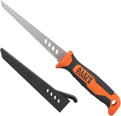Klein Tools 31711 Sierra de punta de jabón de hoja fija con funda, dientes de triple molienda cortan cartón yeso, madera contrachapada, plástico y
