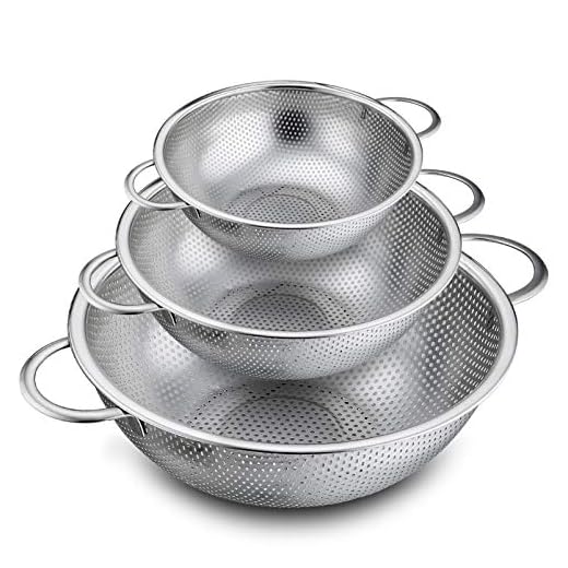 P&P CHEF Colander Set of 3, Stainless Steel Micro-Perforated Colanders Strainers for Draining Rinsing Washing, Ideal for Pasta Vegetables Fruits, Heavy Duty & Dishwasher Safe - 1/3/5 Quart