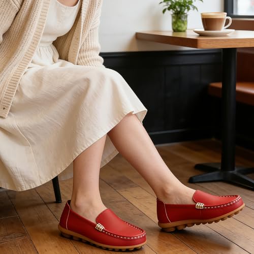 Image of Women's Comfortable & Lightweight Leather Loafers Slip-Ons Driving Walking Mocs Boat Shoes Cute Business Casual Dress Shoes Work Flats for Women