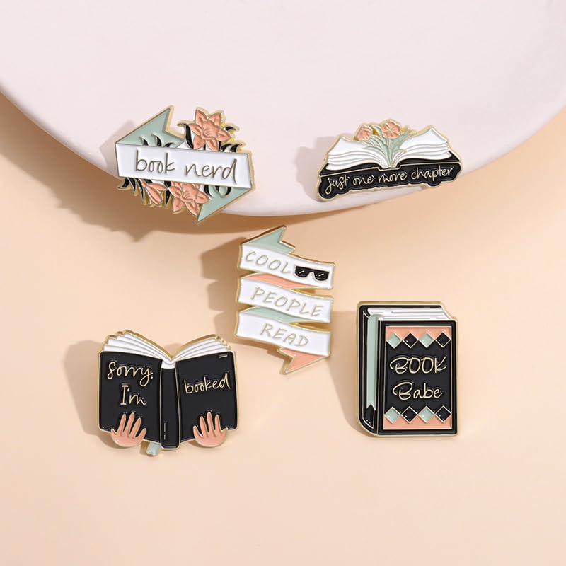 Just One More Chapter Enamel Pin Creative Backpack Brooch Of Reading Book As Bookworm And Student Gift4
