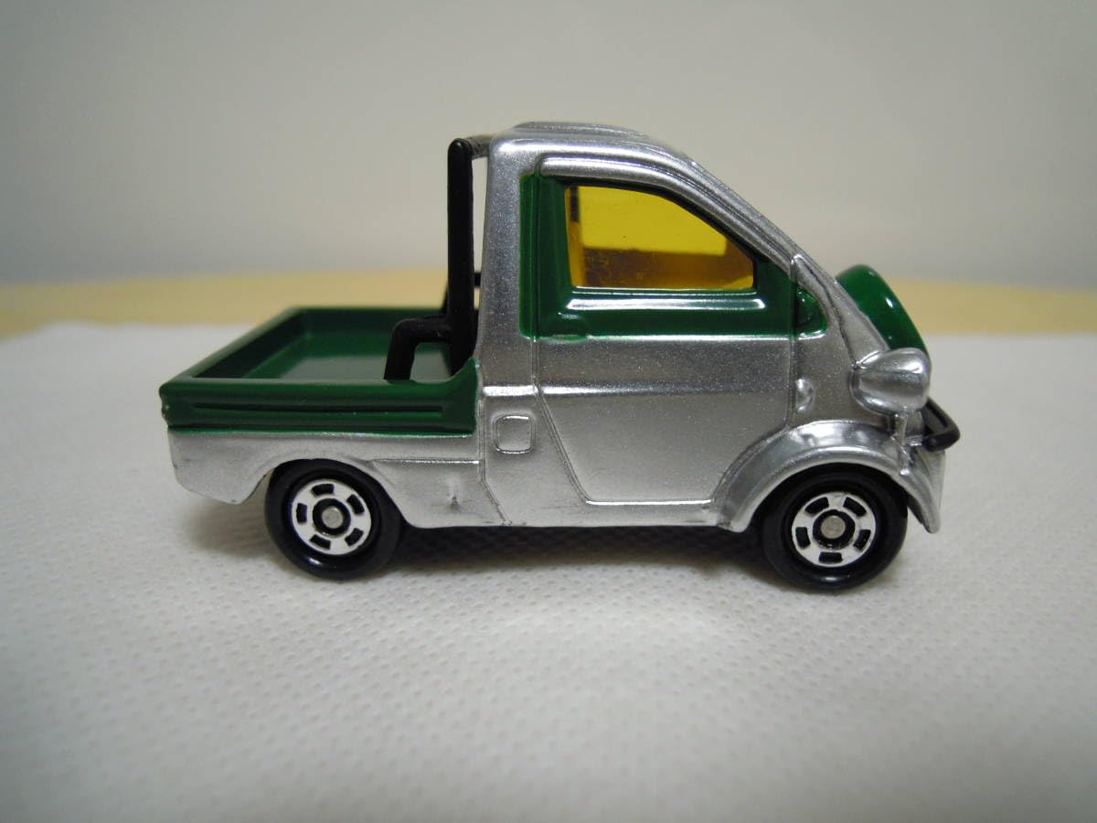 Amazon.co.jp: トミカ ダイハツ ミゼット Ⅱ 風 ビート 月 2台セット