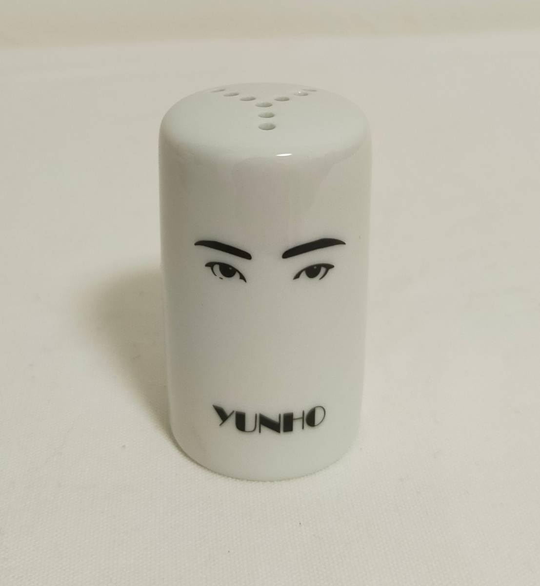 Amazon.co.jp: 東方神起ソルト＆ペッパー入れ2014 LIVE TOUR TREEユノ