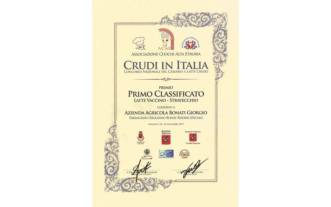 Die beste Parmigiano Reggiano von Italie, Landwirtschaftsbetrieb Bonat, 7 Jahre gereift, 2 Stücke von 500 gr, vakuumverpackt, in einem Frischhaltebeutel aus Baumwolle