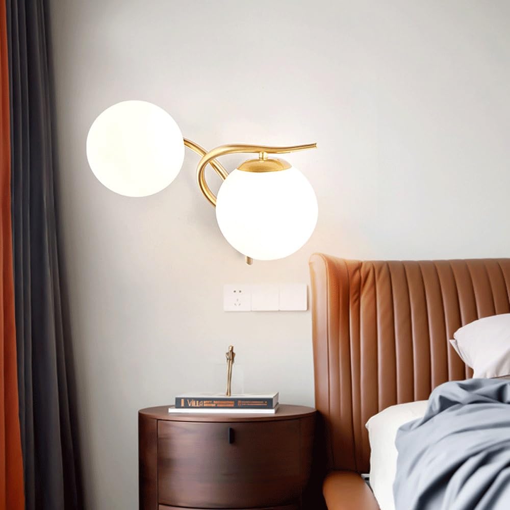 Postmodernistyczna szklana lampa ścienna w kształcie kuli