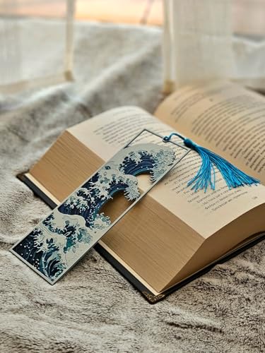 Image of 3D Great Wave Layered Bookmark | Inspired by Hokusai's Iconic Art, Ocean Blue with Tassel, 15 x 5 cm | Perfect for Gifting | for Readers and Book Lovers (The Great Wave Off Kanagawa)