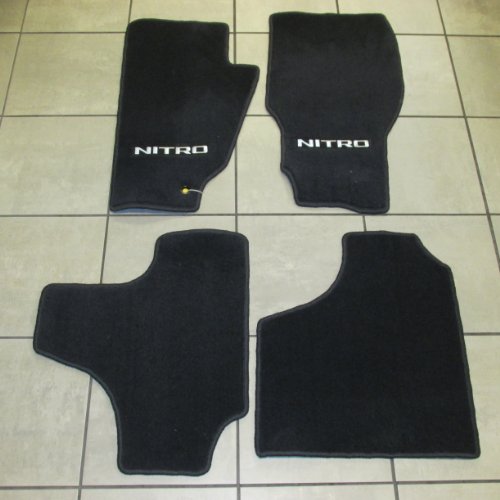 Tapis de sol Dodge Nitro Mopar Premium en moquette gris ardoise haute durabilité