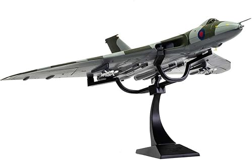 Miniatura 4 de Corgi Diecast Avro Vulcan B2 XM597 'Black Buck 6' Guerra de las Malvinas 1982 1:72 Exhibición de aviones militares británicos Modelo AA27206, Verde
