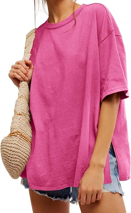 Tankaneo Damen T-Shirt Oversize Kurzarm Rundhals Oberteile Sommer Locker Einfarbig Bluse Lang Casual Basic Shirt Tops mit Seitenschlitzen Rosa Rot M
