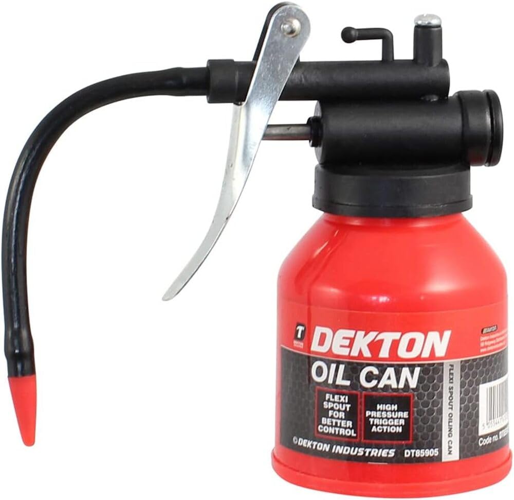 Dekton Oil Can with Flexi Spout | High Pressure Trigger Action for Precision Control | Ideal for Engine Maintenance and Lubrication | Durable Construction for Long-Lasting Use